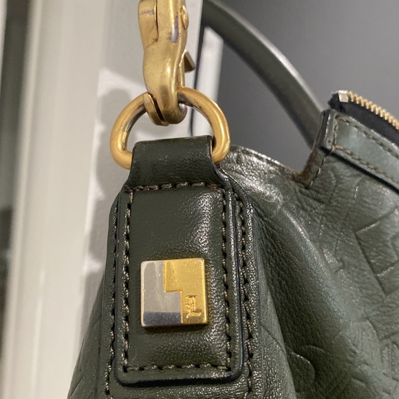 Women’s L.A.M.B Green Leather Tote with a Zipper closure - Picture 6 of 16